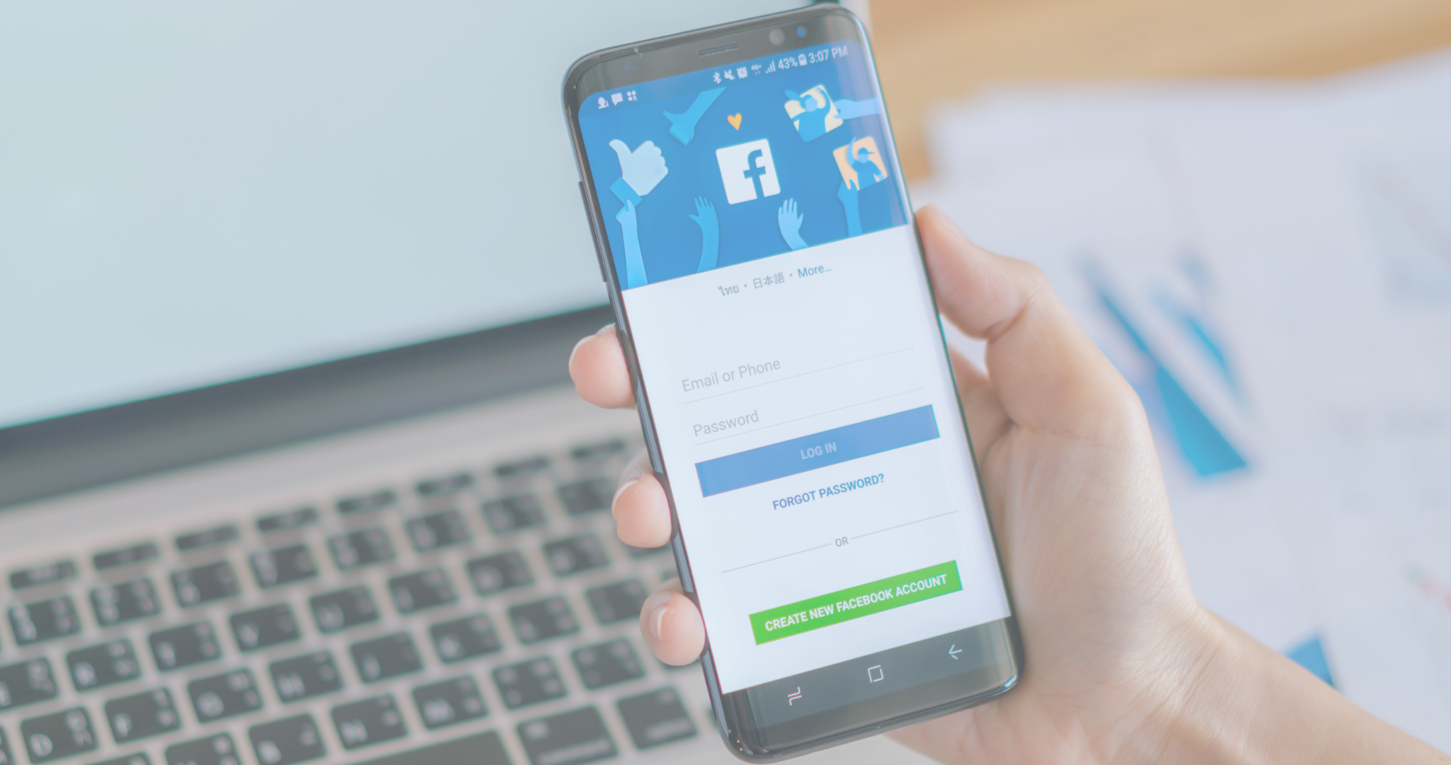Facebook Advertising Targeting Features and Ad Formats